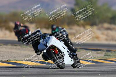 media/Oct-06-2024-Race Pace (Sun) [[d7d39ec7ad]]/6-Turn 5 (840am)/